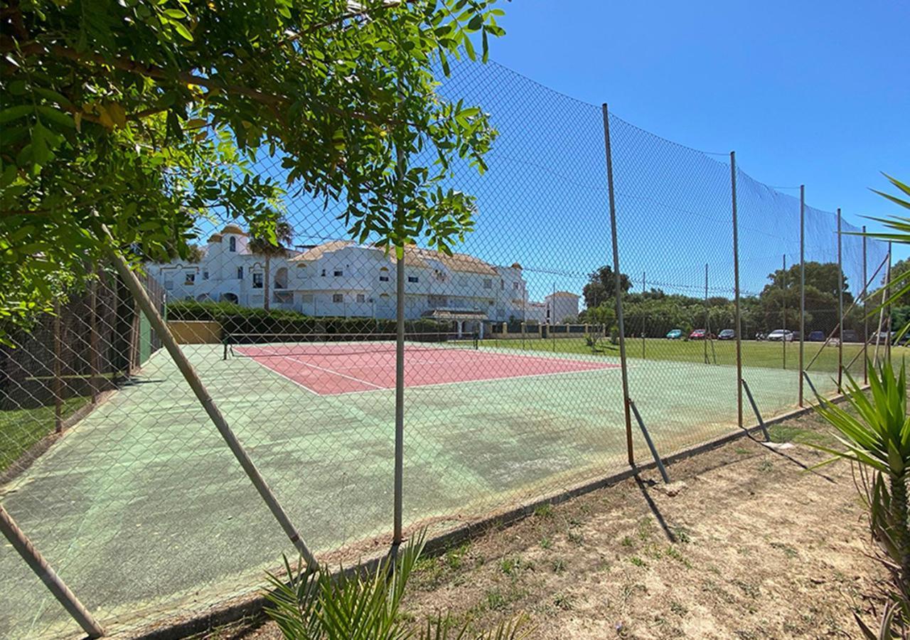 Apartamento En Apartaclub La Barrosa Chiclana de la Frontera Dış mekan fotoğraf